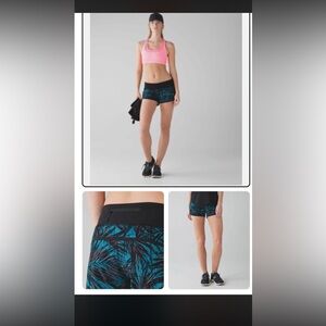 Lululemon Women's Black and Blue Patterned speed Shorts 4